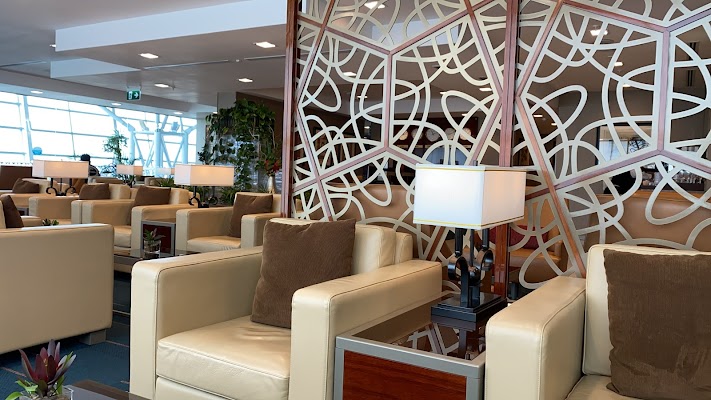 emirates-business-lounge